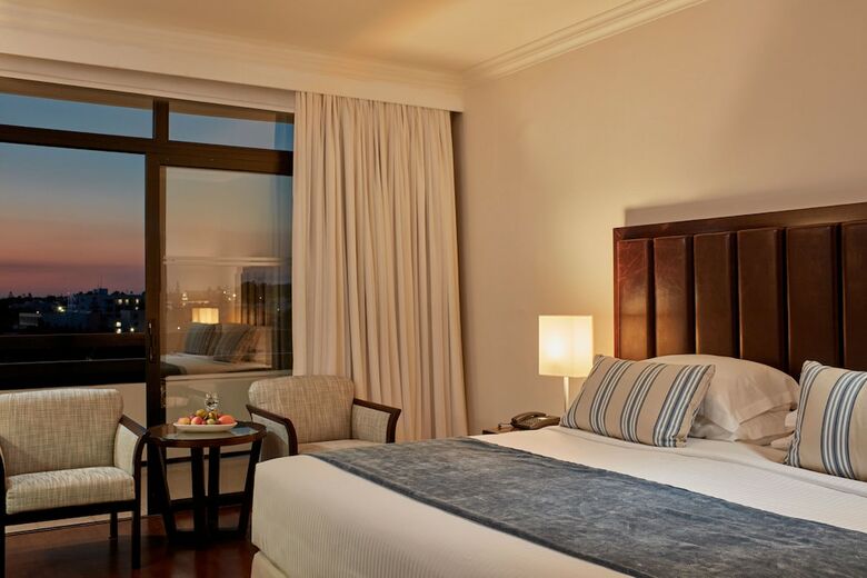 Hotel Grecian Bay