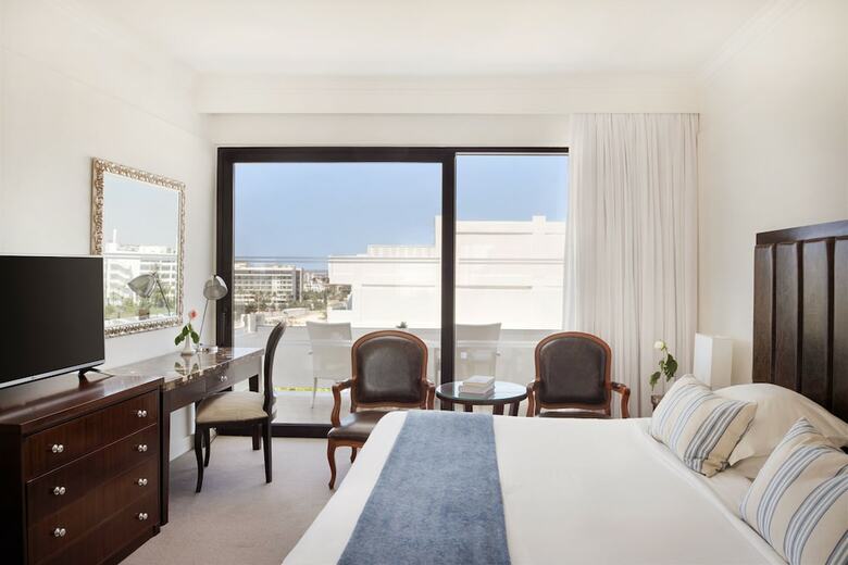Hotel Grecian Bay