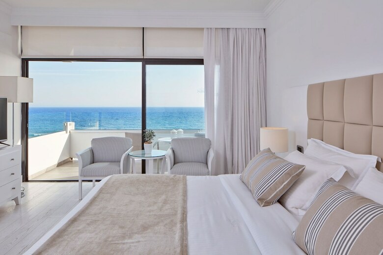 Hotel Grecian Bay