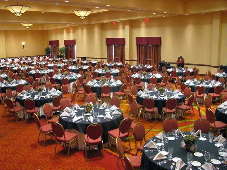 Hotel Embassy Suites San Marcos