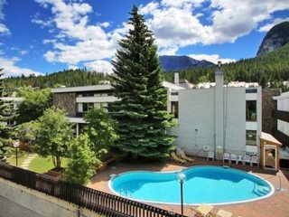 Hotel Banff Voyager Inn