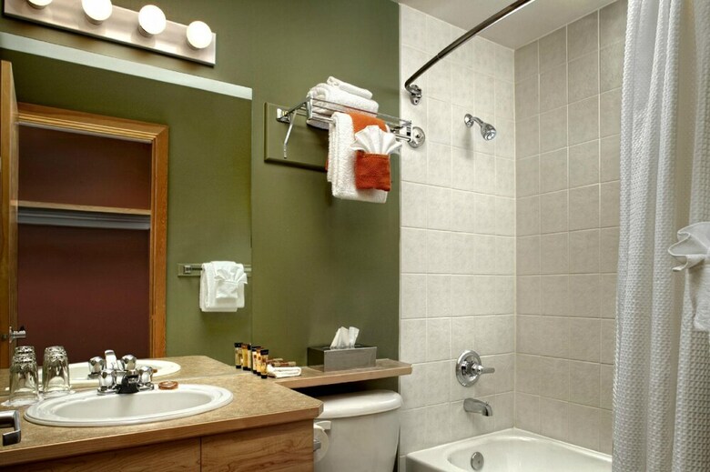 Hotel Windtower Lodge And Suites
