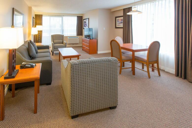 Hotel Embassy Inn