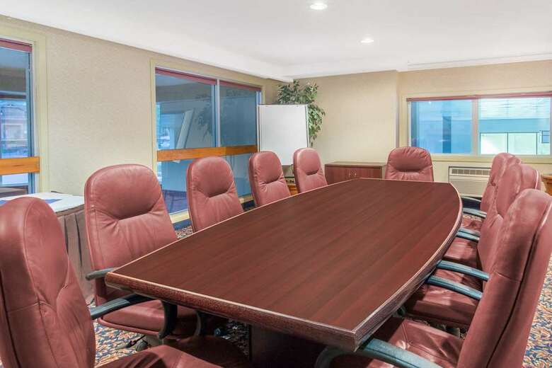 Hotel Ramada Inn & Suites Canmore