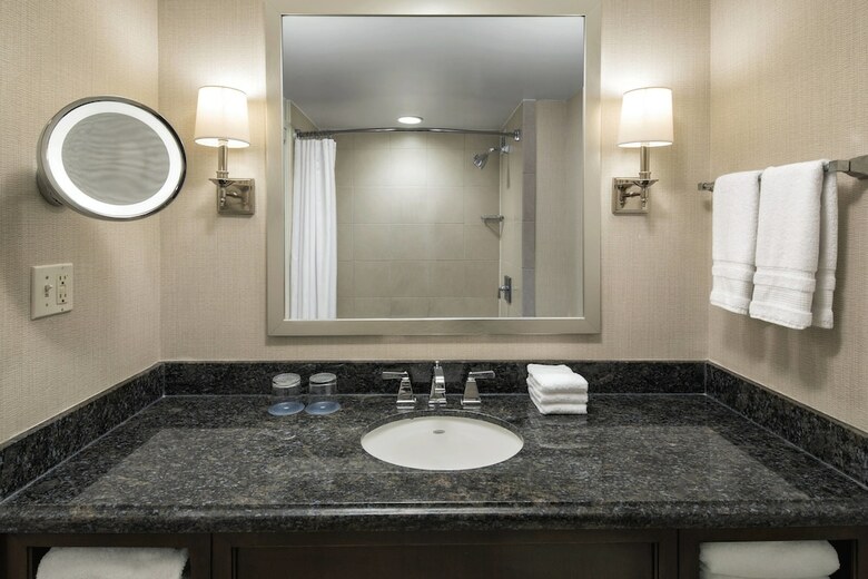 Hotel Sheraton Norfolk Waterside