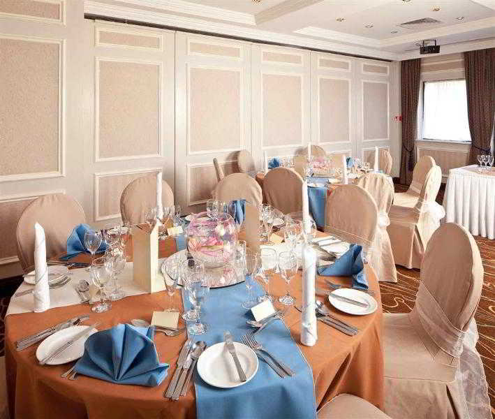 Hotel Mercure Livingston