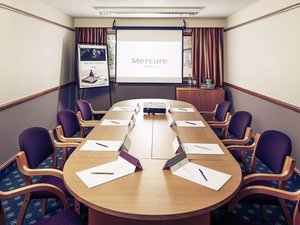 Hotel Mercure Livingston