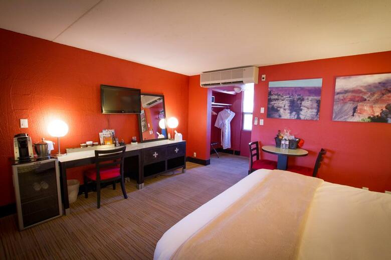 The Clarendon Hotel - Phoenix's Urban Retreat