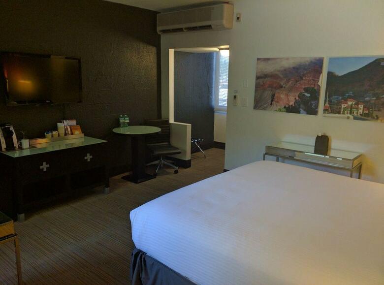 The Clarendon Hotel - Phoenix's Urban Retreat