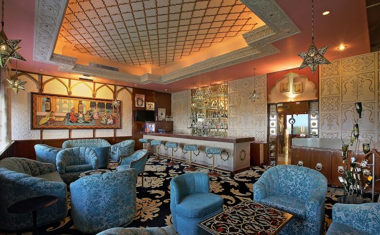 Hotel Clarks Shiraz