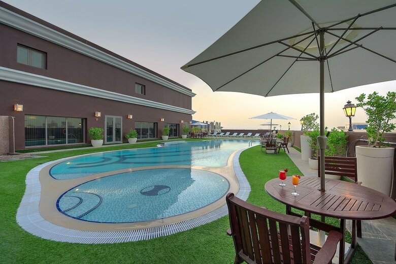 Royal Ascot Hotel
