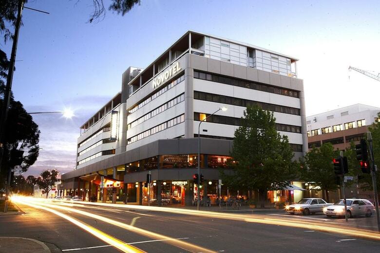 Hotel Novotel Canberra