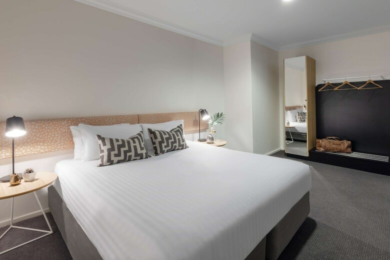 Hotel Mantra On Murray