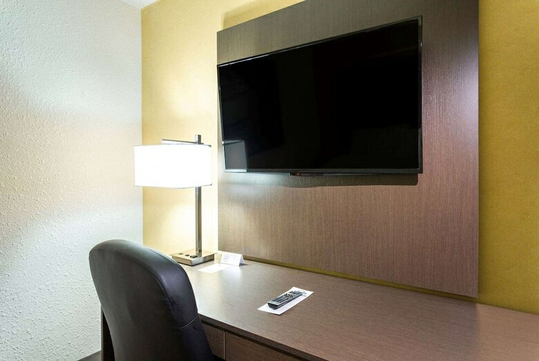 Hotel Days Inn Fallsview Casino