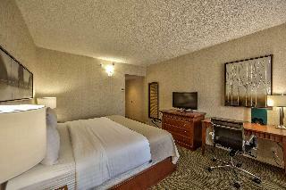Hotel Holiday Inn Montreal Airport