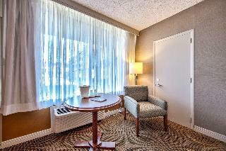 Hotel Holiday Inn Montreal Airport