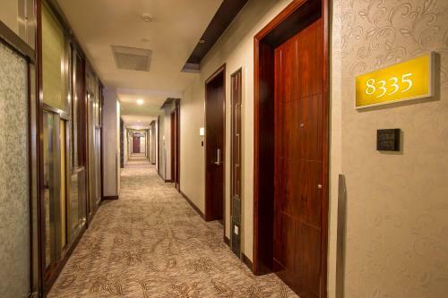 Huachen International Hotel