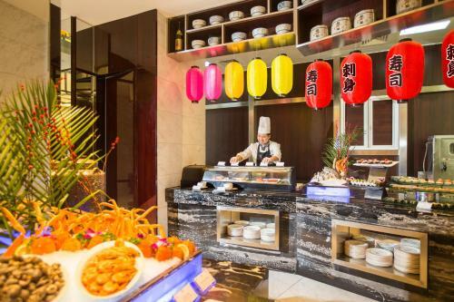 Huachen International Hotel