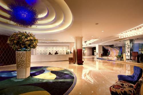 Huachen International Hotel