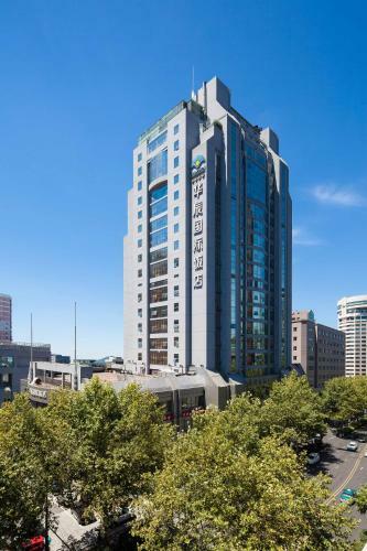 Huachen International Hotel