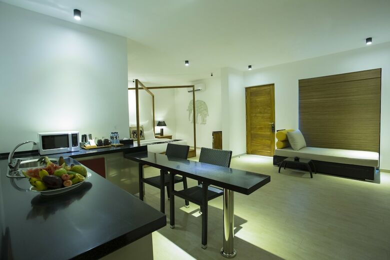 Hotel Aliya Resort & Spa