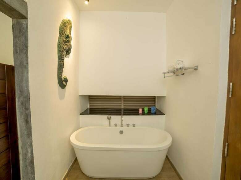 Hotel Aliya Resort & Spa