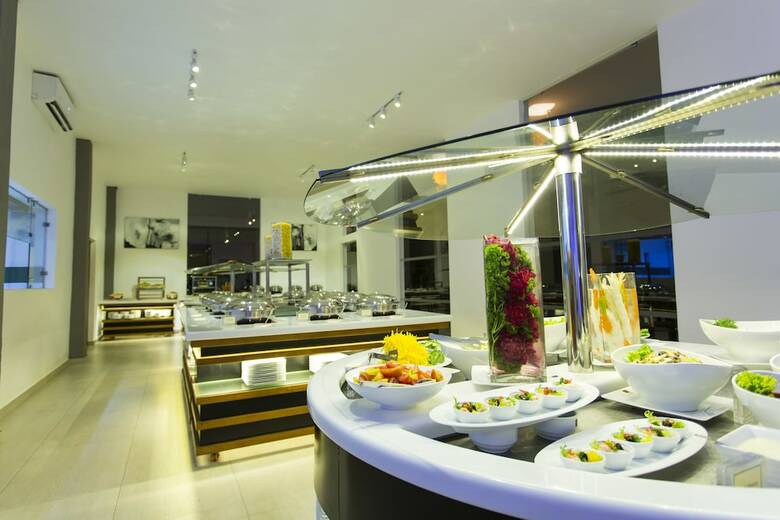 Hotel Aliya Resort & Spa