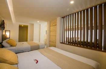 Hotel Casa Padma Suites