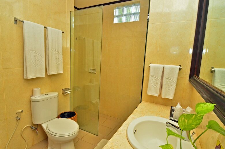 Hotel Inna Sindhu Beach