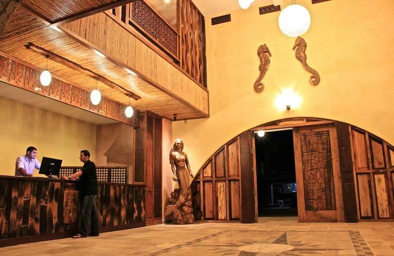 Corto Del Mar Hotel