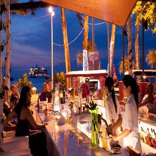 Hotel Banthai Beach Resort And Spa