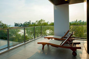 Hotel The Oriental Beach Resort
