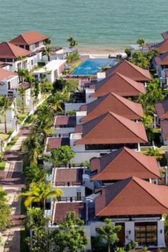 Hotel The Oriental Beach Resort