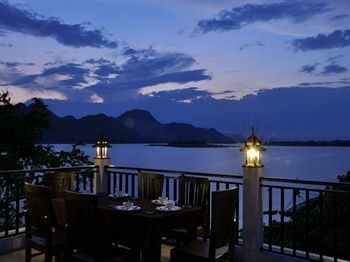 Hotel Monsane River Kwai Resort & Spa