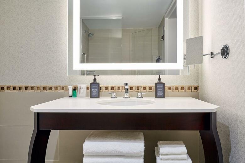 Hotel Sheraton Montreal Airport