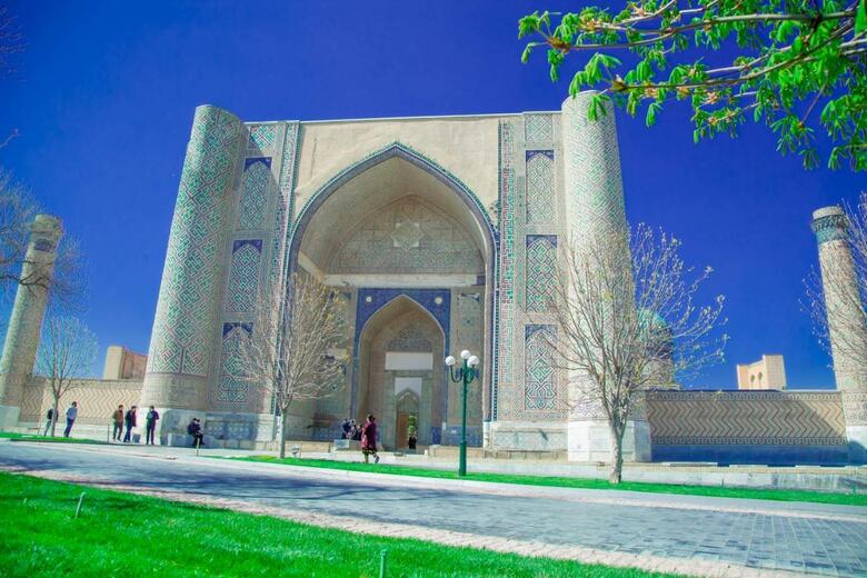 Bibikhanum Hotel
