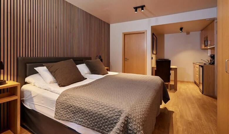 Hotel Fron