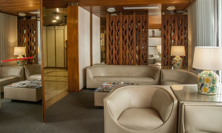 Apa Hotel