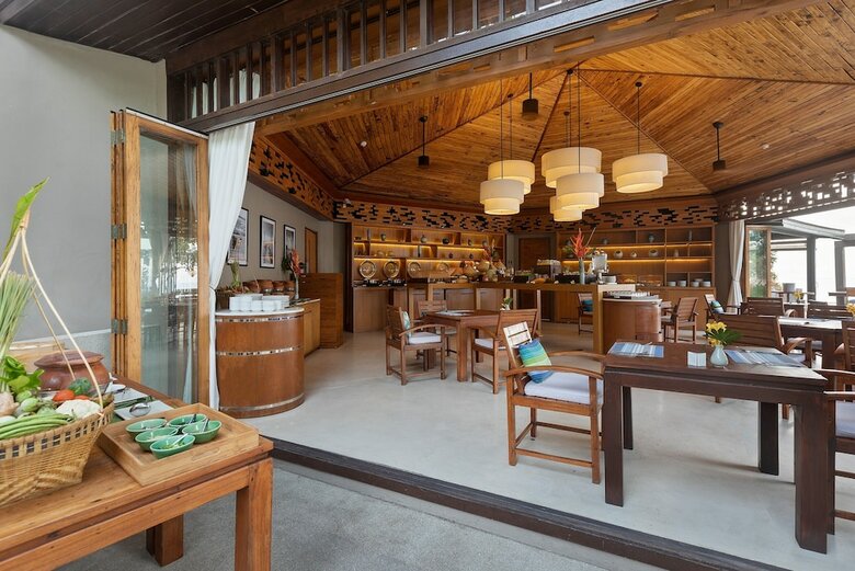 Hotel Outrigger Koh Samui Beach Resort