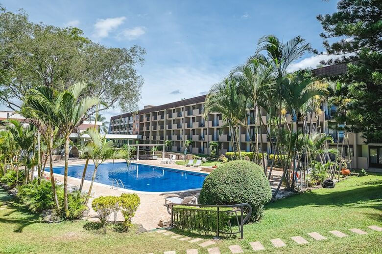 Best Western Irazu Hotel & Casino