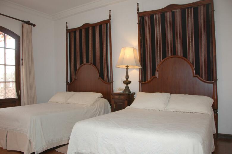 Hotel Parador Santa Maria La Real