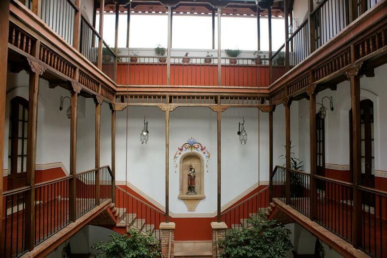 Hotel Parador Santa Maria La Real