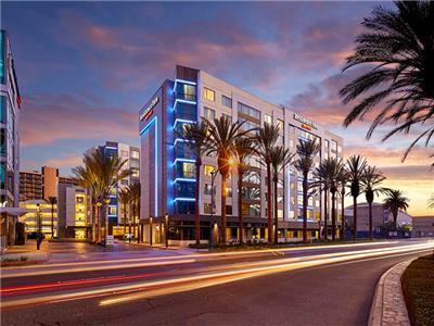 Anaheim Jolly Roger Hotel