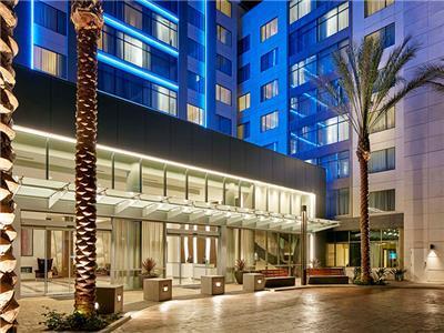 Anaheim Jolly Roger Hotel
