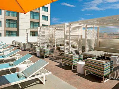 Anaheim Jolly Roger Hotel