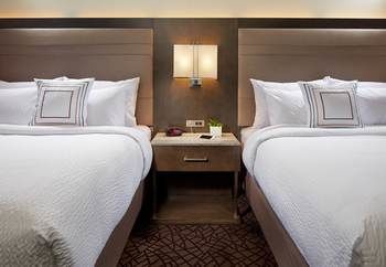 Anaheim Jolly Roger Hotel