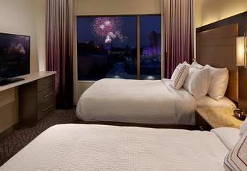 Anaheim Jolly Roger Hotel
