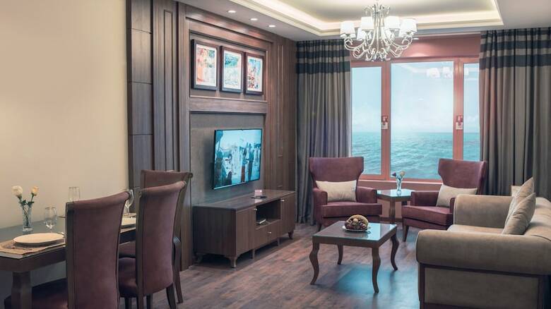 Hotel Al Borg Al Watheer