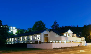 Century Park Motor Lodge