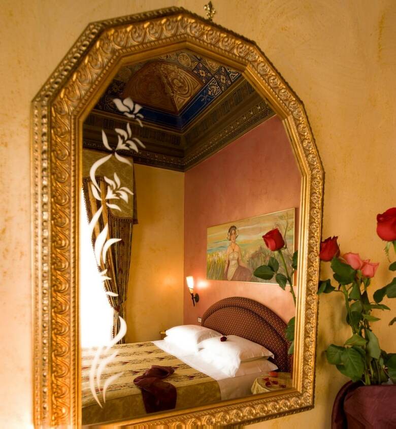 Hotel Joli